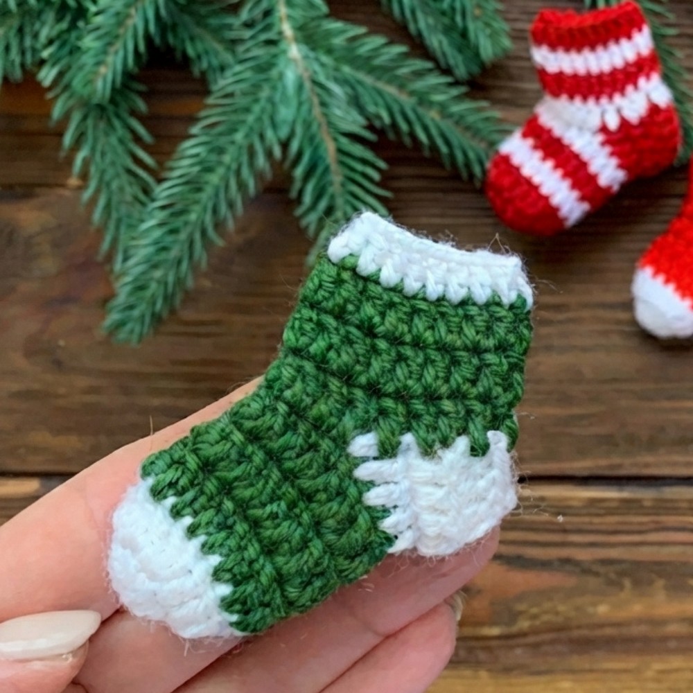 mini crochet 🎄 SOCK 🎄 for New Year's decor (11)
