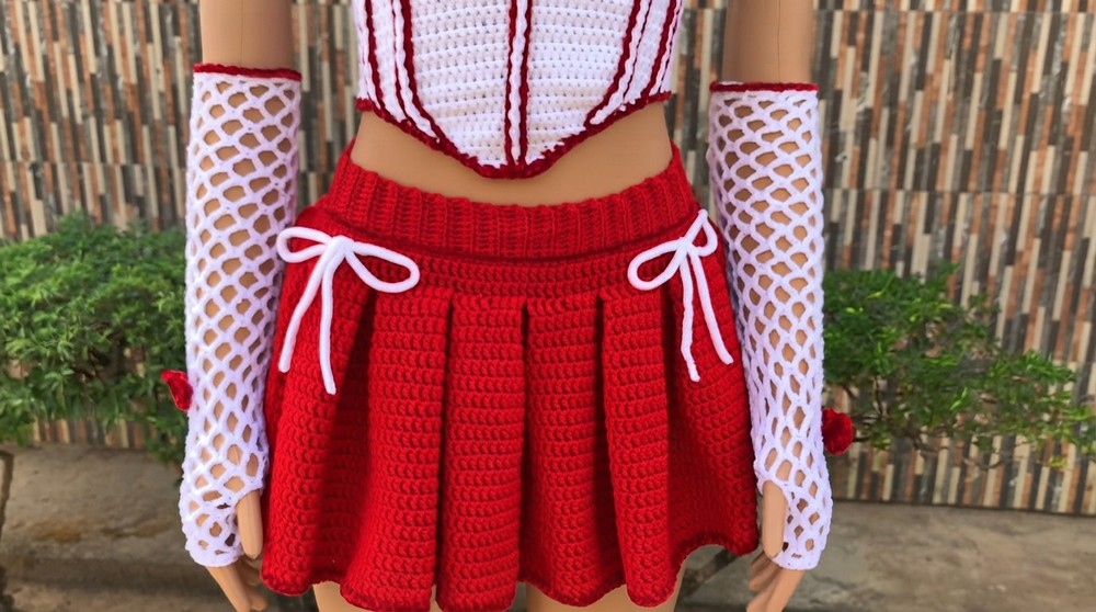 Crochet Pleated Cheerleader Skirt Tutorial (5)