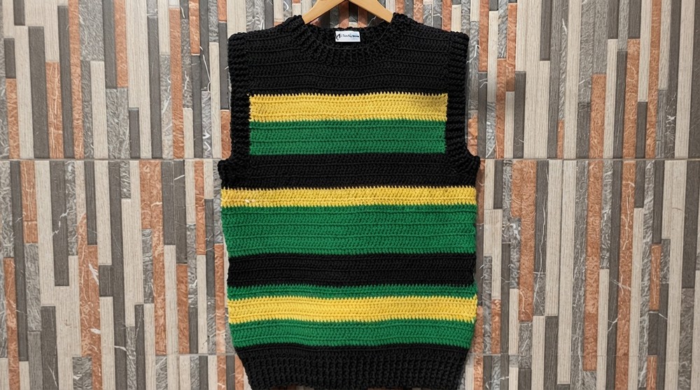 How To Crochet An Easy Roundneck Vest Sweater For Beginners (3)