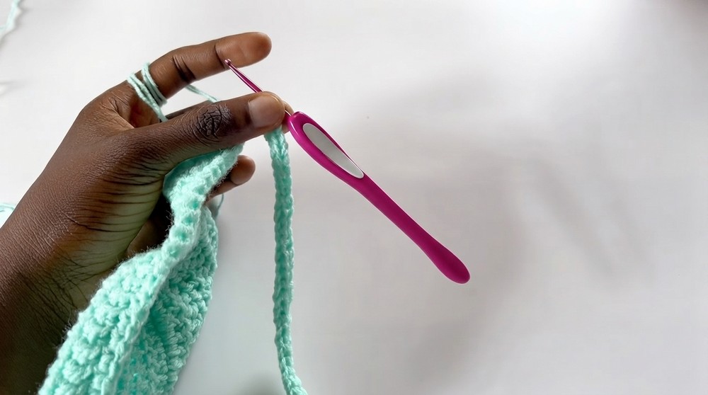 How to Crochet a Bralette for Absolute Beginners (2)