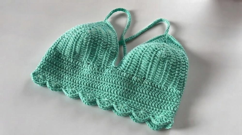 How to Crochet a Bralette for Absolute Beginners (4)