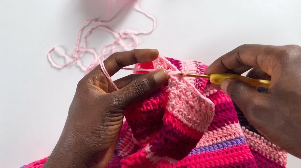 How to Crochet a Flared Bell-Bottom Palazzo Trousers (7)