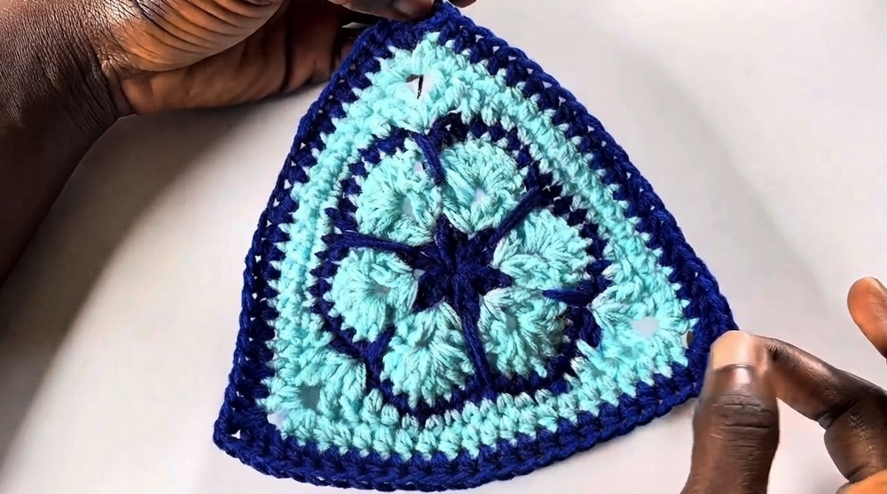 How to Crochet a Simple Hexagon Bikini Top for Beginners (7)