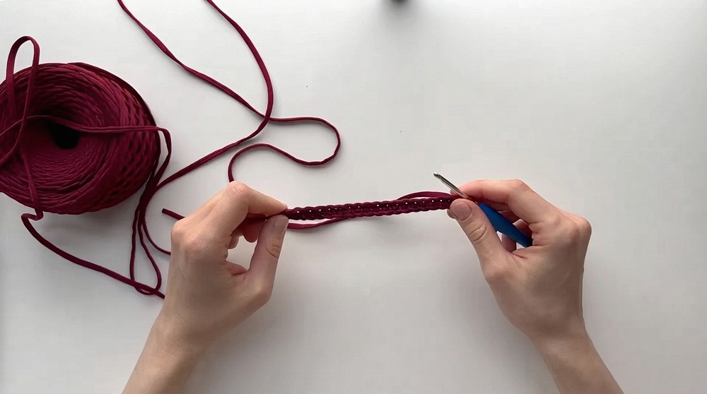 How To Crochet Bag For Beginners For Winter (7)