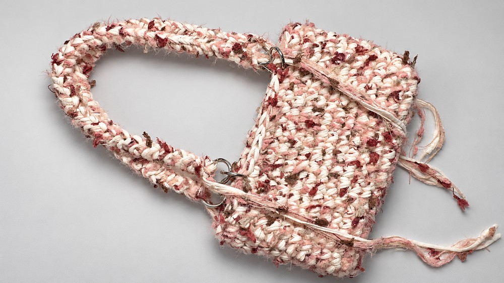 How To Crochet Bag With Flowers (3)