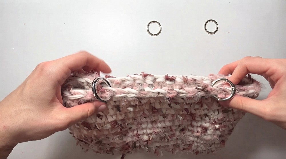 How To Crochet Bag With Flowers (8)