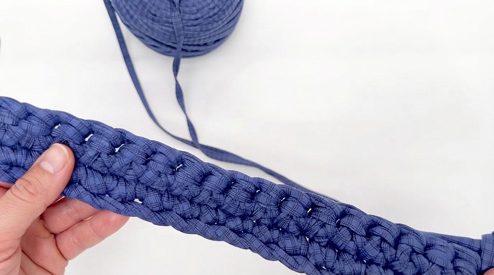 How To Crochet Beautiful Bag (11)