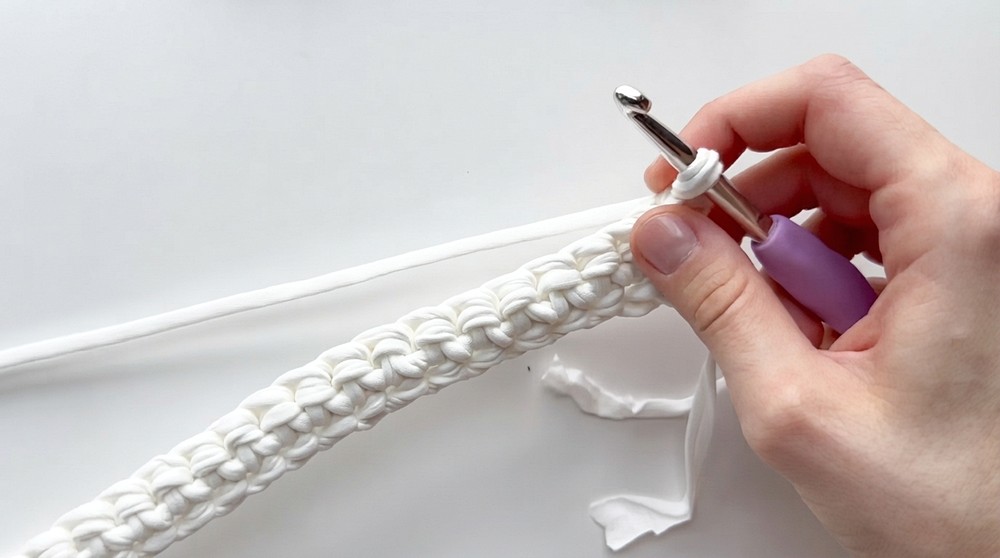How To Crochet Mini Crochet Bag In 1 Hour (5)