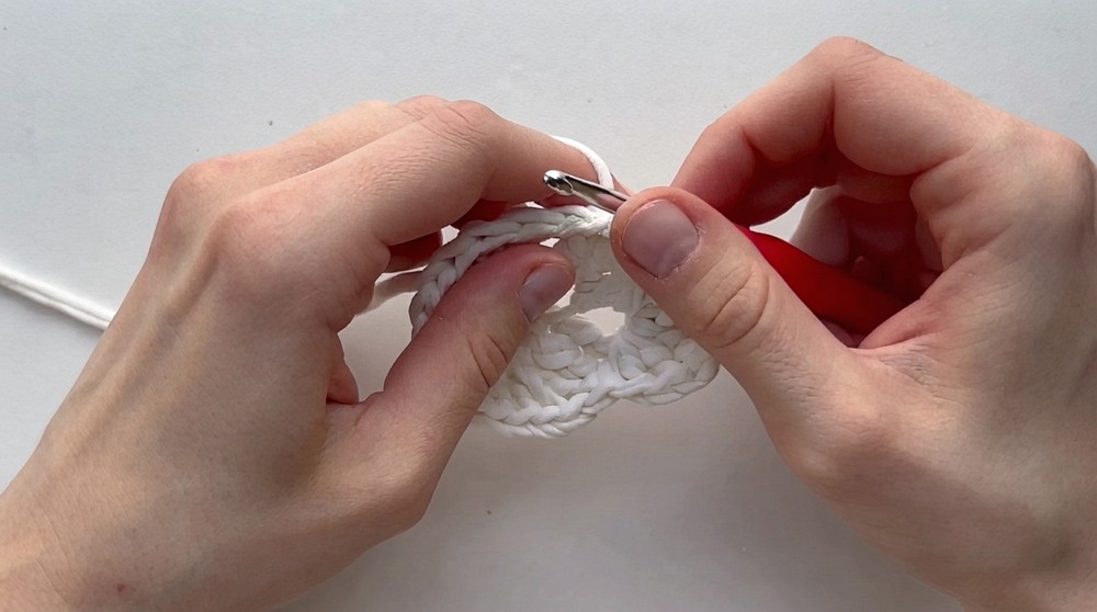How To Crochet New Year's Keychains Decorations (12)