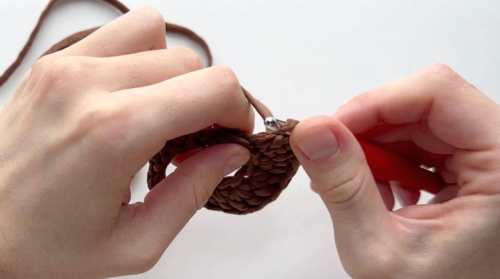 How To Crochet New Year's Keychains Decorations (15)