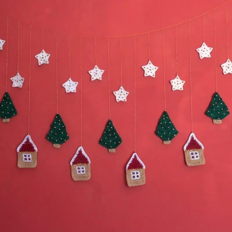 How to Crochet a Beautiful Christmas Garland with Leftover Yarn (4)