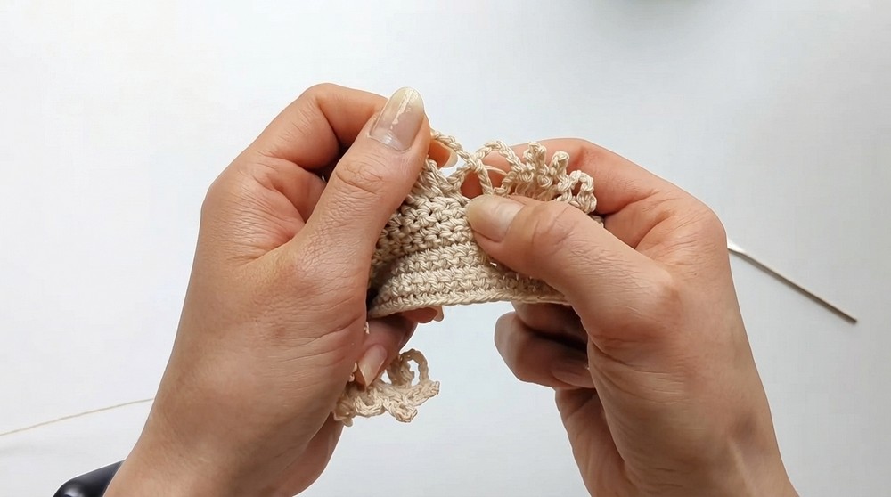 How to Crochet a Stylish String Shopper Bag with an Eco-Friendly Design (9)