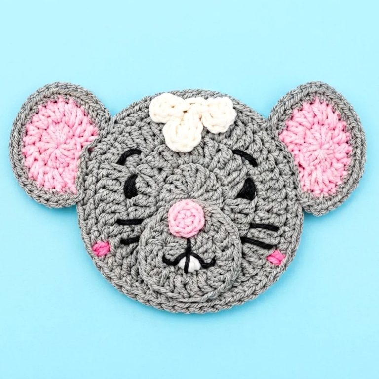 How to Crochet an Adorable Mouse Granny Square _ Easy & Fun Kawaii Motif Tutorial (5)