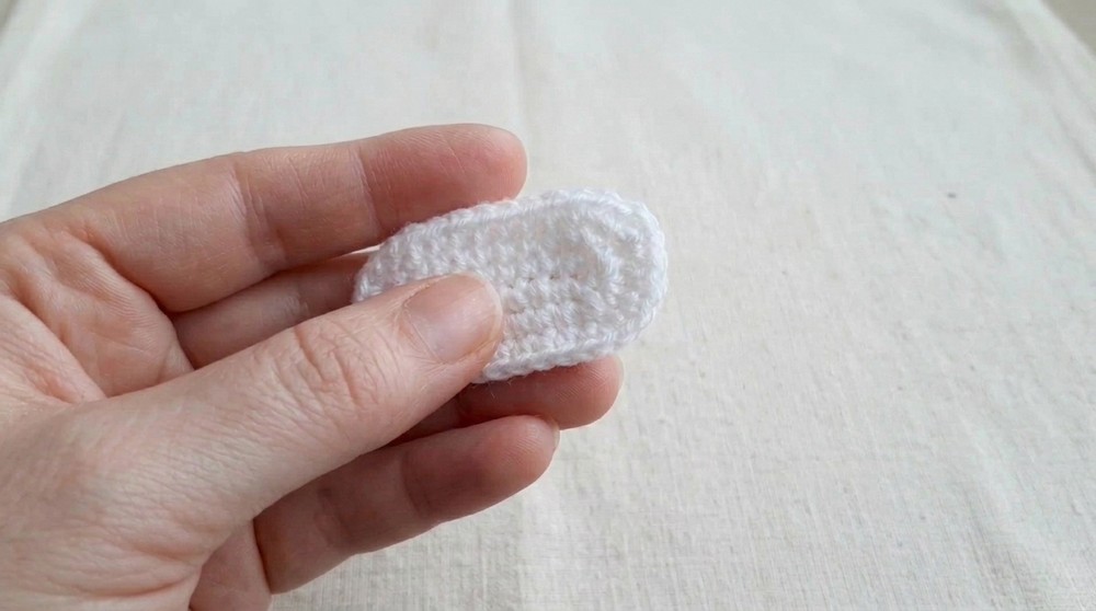 How to Make a Beautiful Crochet Rose Hair Clip